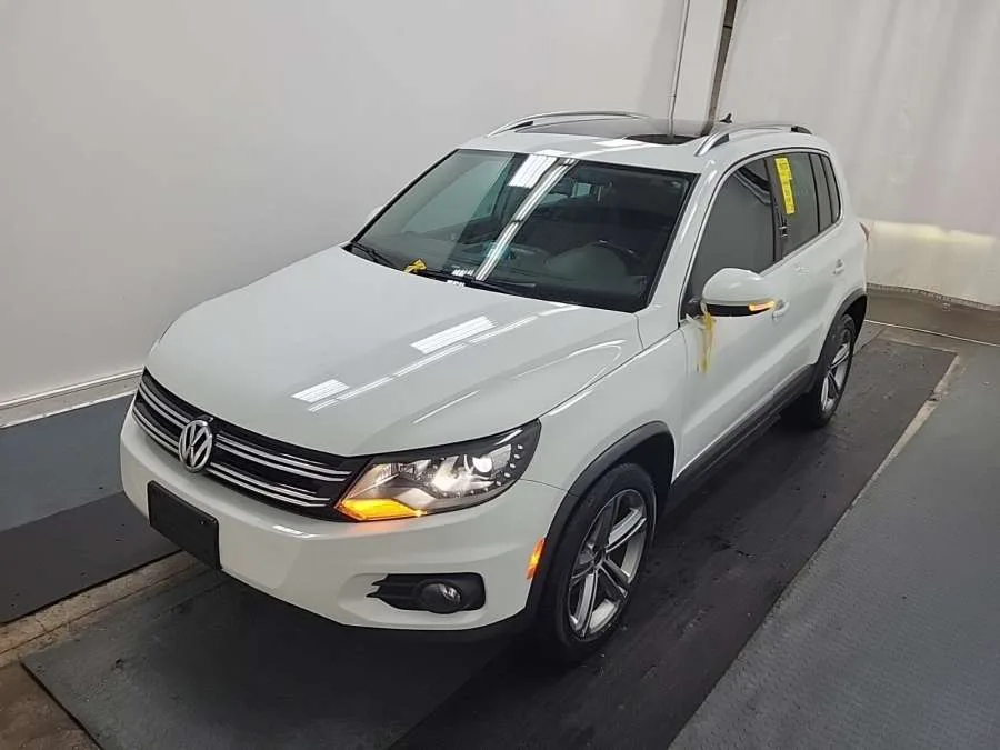 2017 Volkswagen Tiguan HIGHLINE | FULLY CERTIFIED WITH WARRANTY, photo 1 of 3