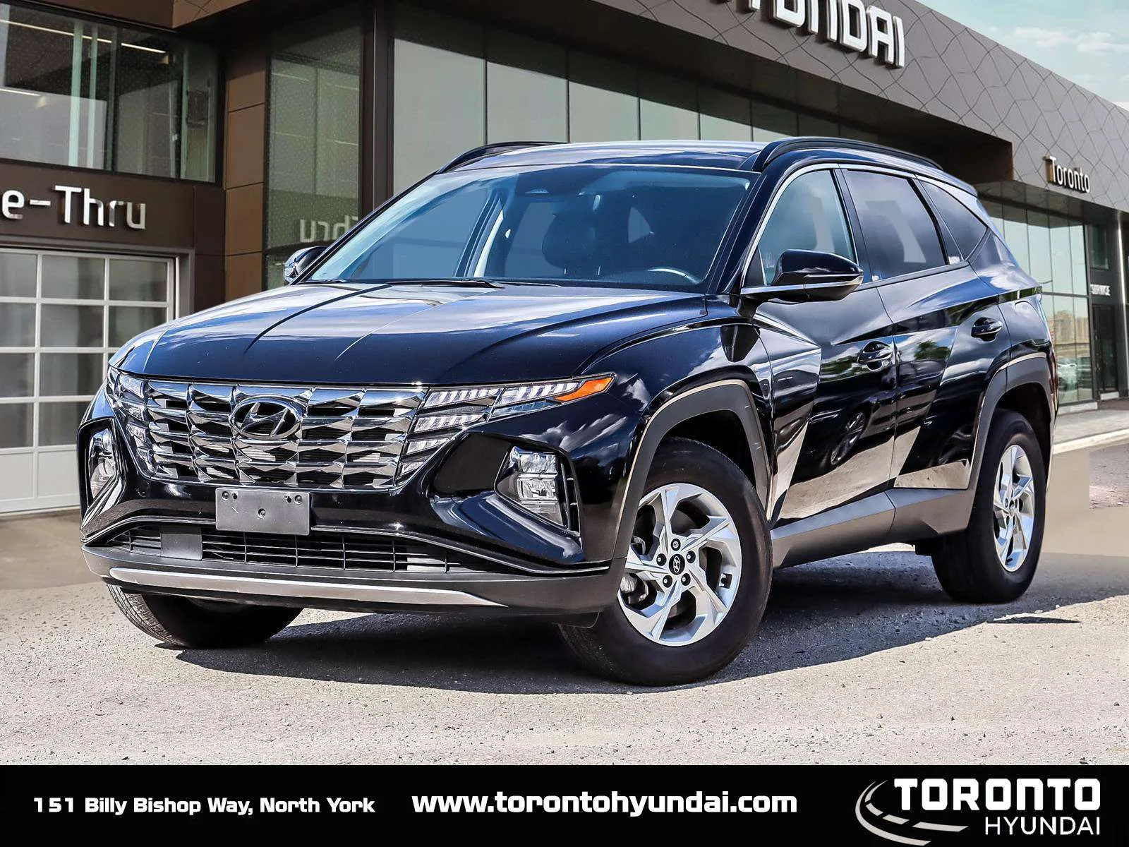 2023 Hyundai Tucson PREFERRED, photo 1 of 32