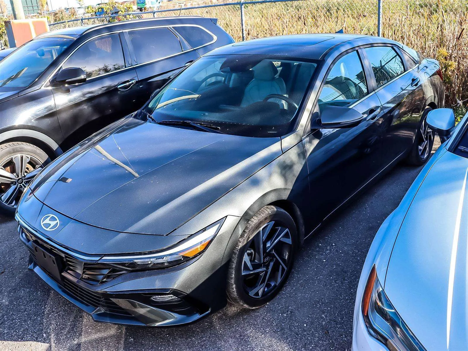 2025 Hyundai Elantra Hybrid LUXURY, photo 1 of 1
