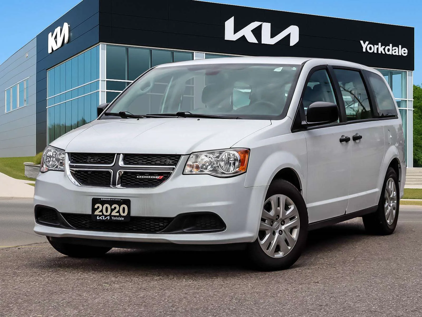 2020 Dodge Grand Caravan Passenger Van SE, photo 1 of 26