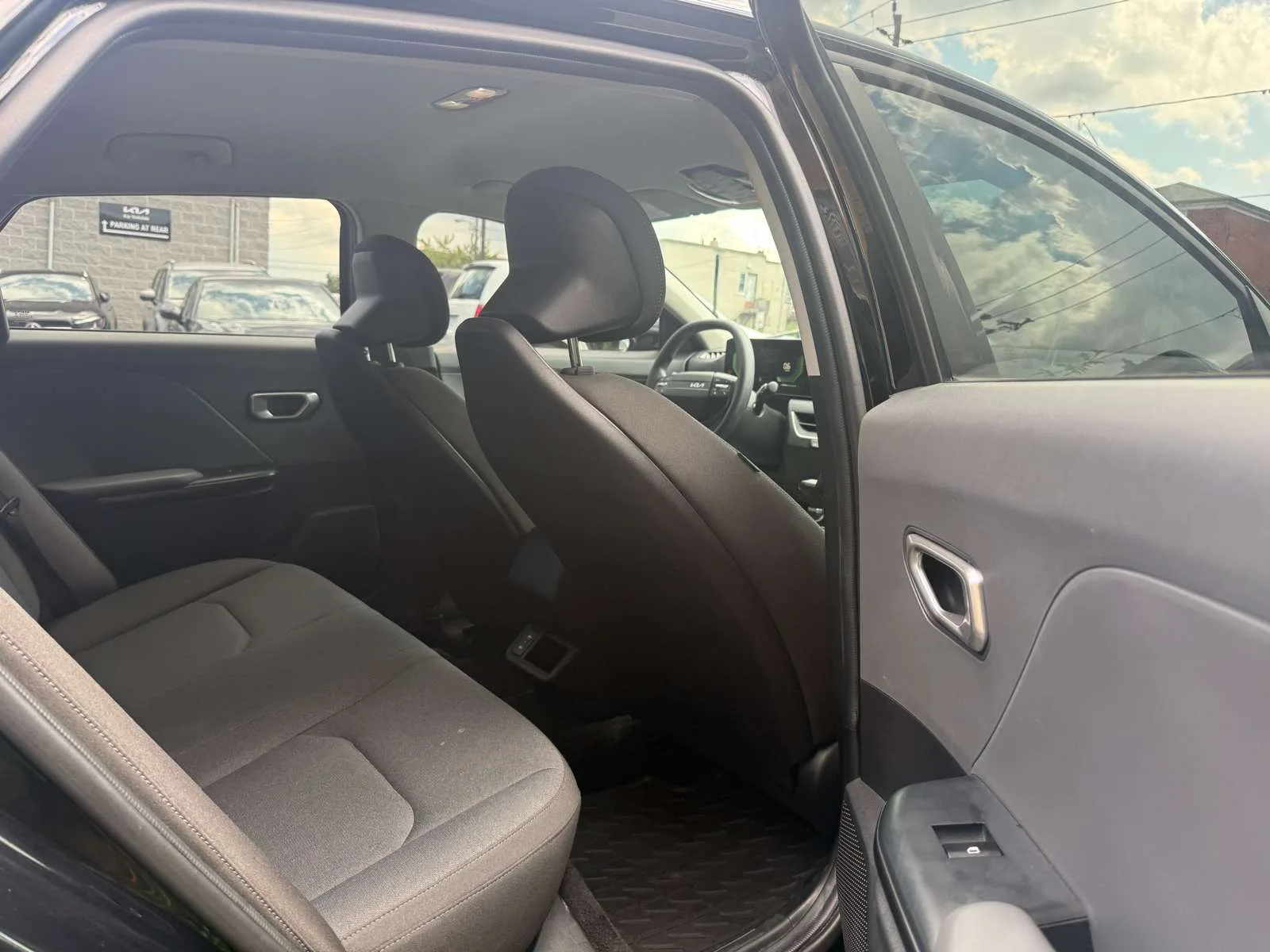 2025 Kia K4 LX, photo 1 of 22